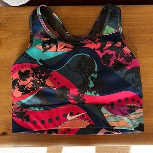 Nike Swoosh
Women's Medium-Support 1-Piece Padded Longline Sports Bra